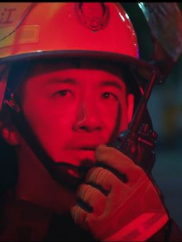 网大《火海行动》预告片：他们是烈火中中的硬汉，用热血守卫生命！-黑料社